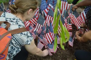 Students honor those who were affected 13 years ago in the 9/11 attacks (Photo by Erica Naugle/Charger Bulletin)