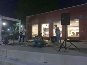 Bands entertain students at the Welcome Back BBQ. (Photo by Charger Staff)